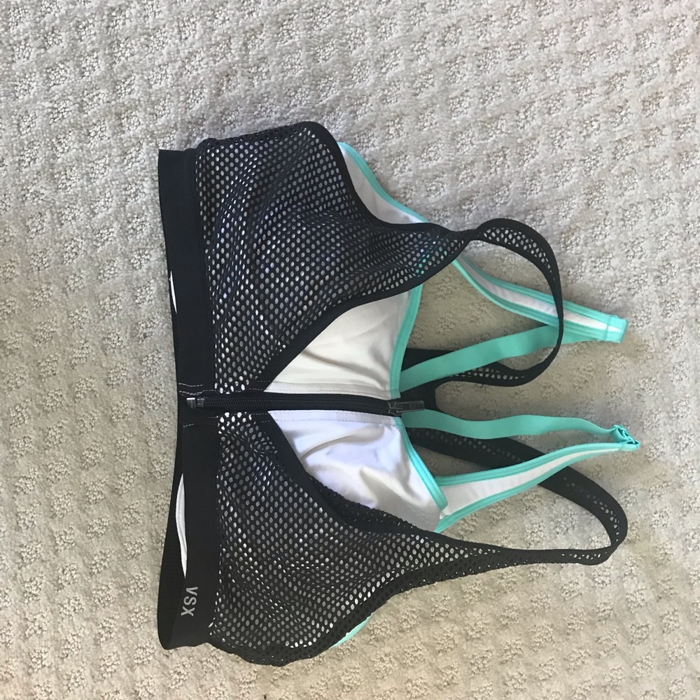 Victoria’s Secret Sport Sports Bra size 38C